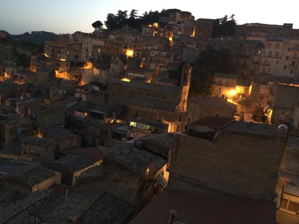 B&B Dimora Del Conte Piazza Armerina Ruang foto